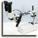 Long arm stereomicroscope
